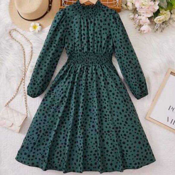 Green Dalmation Dots Smocked Women's Dress - Picture 2 of 10